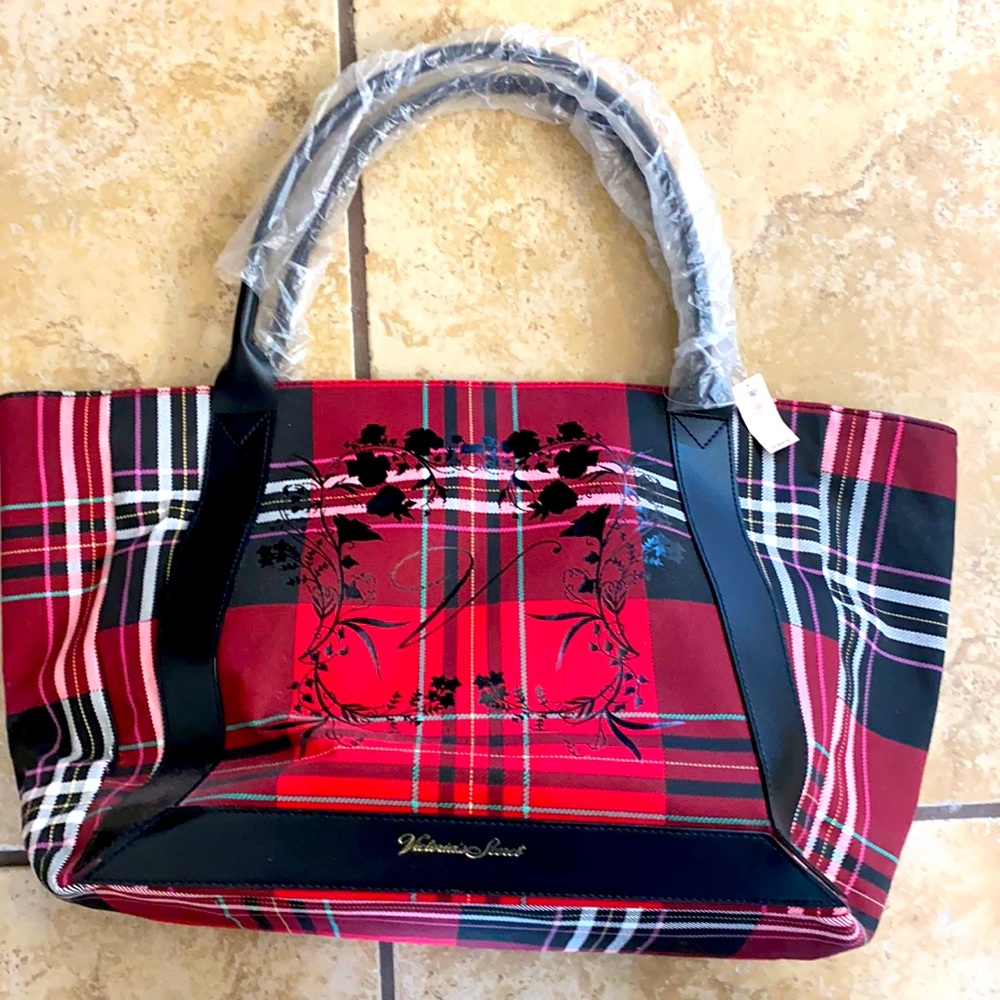 Victoria’s Secret holiday bag